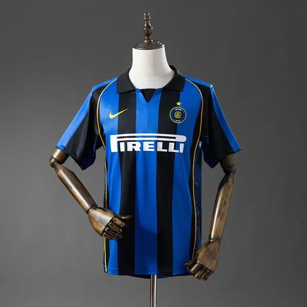 Camiseta de fútbol Inter Milan 2001/02 LOCAL MANGA CORTA VERSION FAN
